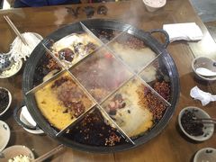 -白乐天毛肚火锅馆(南滨路店)