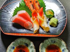 -铭牛烧肉·和牛海鲜自助(高新月牙湖店)