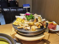 -一朵菌·野生菌探索家火锅(南亚店)