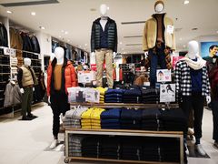-优衣库(石家庄裕华万达广场店)