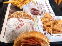 -The Habit Burger Grill 哈比特汉堡(爱琴海店)