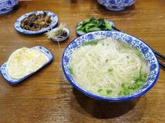 枫镇大肉面-裕兴记面馆(现代传媒广场店)