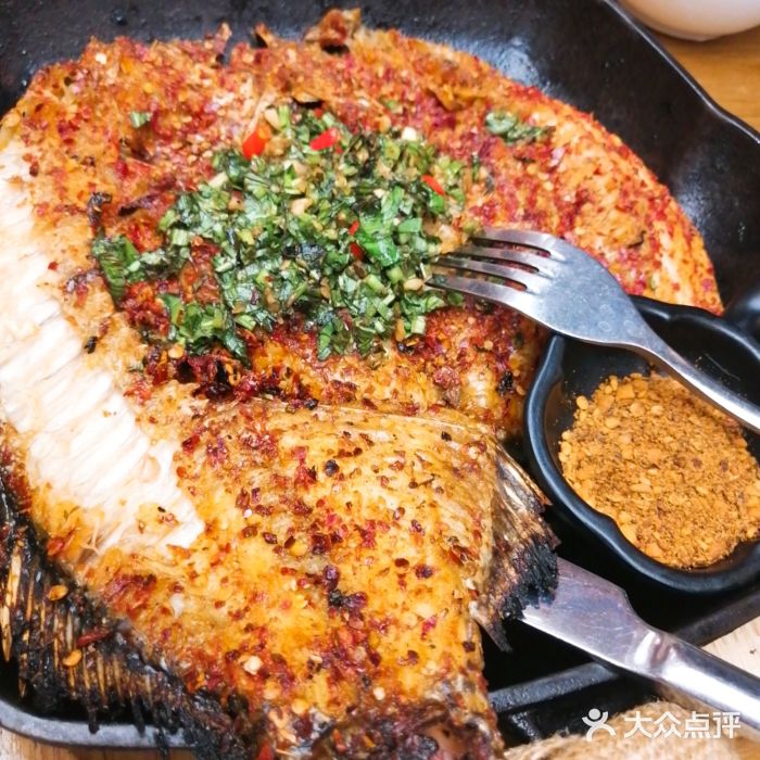 香茅草烤罗非鱼