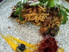 -Mark&Mars Restaurant