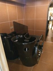 -苏豪路易士·嘉玛发廊