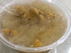 鹰嘴豆雪耳糖水-老周记顺德双皮奶