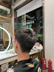 点击看大图 -卡尔诗·科技美肤连锁