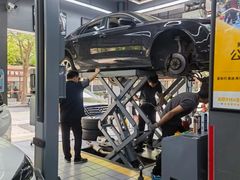 -爱车行 奥迪 奔驰 宝马 保时捷 路虎 专业 维修保养 原厂 奥迪改装升级 中心(静安店)