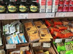 零售区-来伊份(泰冯路店)