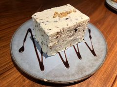 -LENBACH ROOF兰巴赫旗舰店(摩方店)