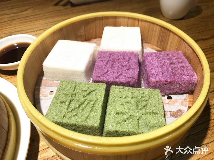 小厨娘淮扬菜(湖南路店)厨娘三色软米糕图片