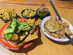 -矮子粉店1985·长沙米粉(湘春路店)