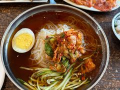 -韩风烤牛肉冷面店