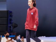 -翎秀服装模特