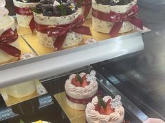 -花花卷卷·鲜食蛋糕(静安久光百货店)