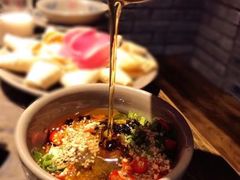 香油-鲜牛鲜生鲜肉火锅(松隽阳光城店)