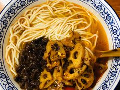 -梅溪·小伙子干挑面(安吉总店)