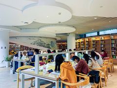 -广州市白云区图书馆