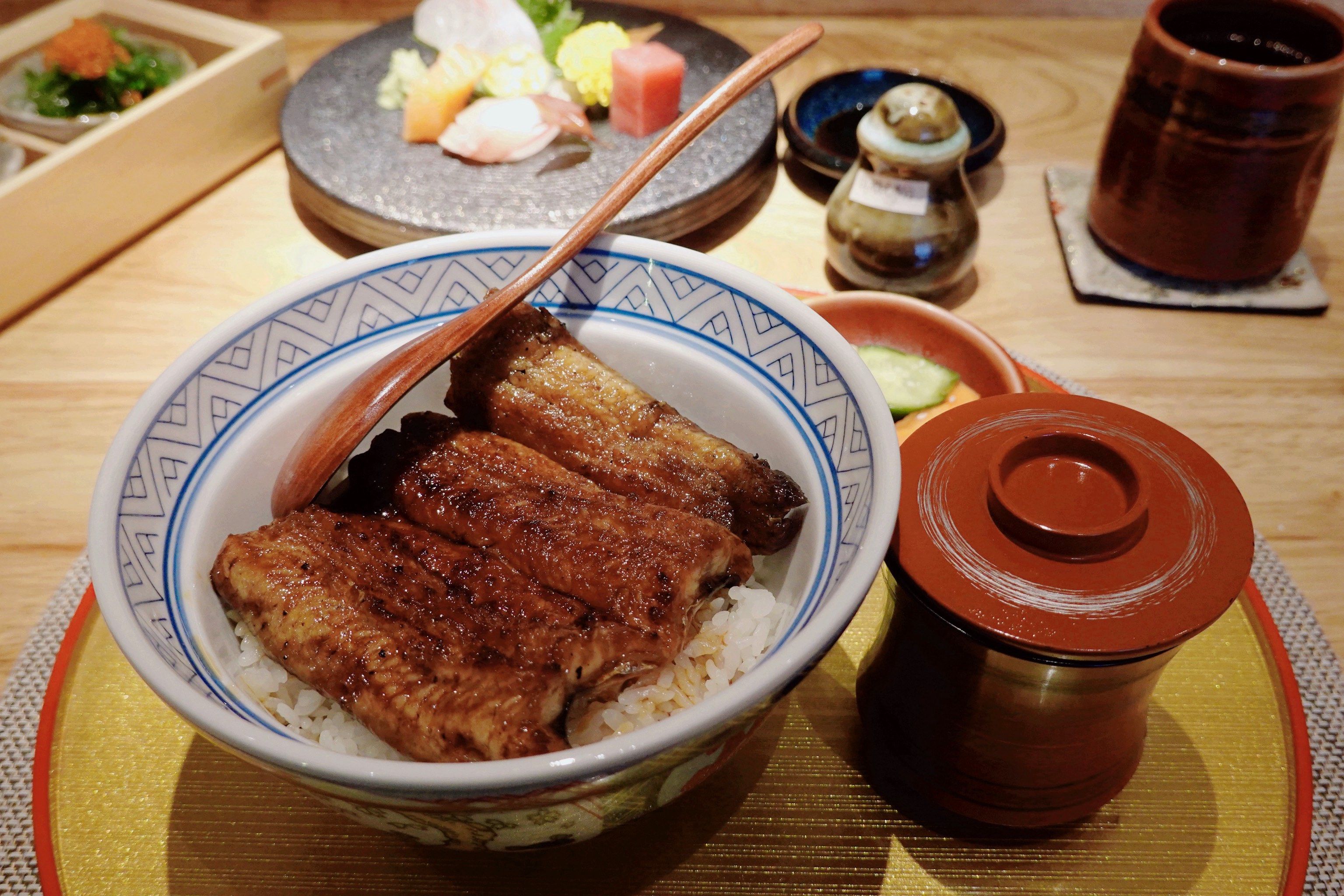吃!在林和西那碗外脆内软的鳗鱼丼饭