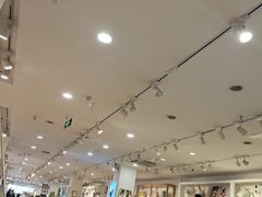 -三福时尚(三峡广场华夏银座店)