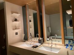 -杭州逸酒店(西湖武林店)