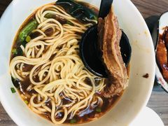 红烧牛肉拉面-龙的传人
