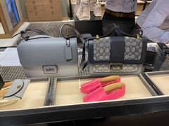 -COACH蔻驰(德基广场店)