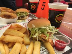 -FATBURGER 特富客汉堡(外交公寓店)