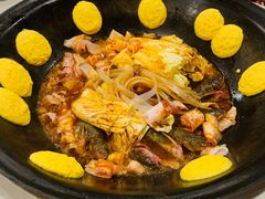 -小火炕铁锅炖鱼