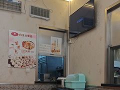 -白玉兰食品甜凤店(合生汇店)