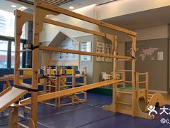 -亲亲袋鼠托育早教·思维专注力·棕熊英语(鼓楼恒力城店)