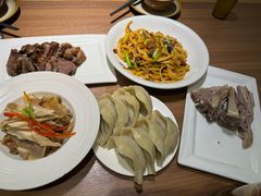 -贯贯吉·清真餐厅(浙江中路店)