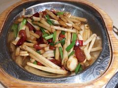 花生苗炒香肠-大碗先生(万家丽店)