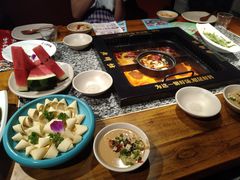 -老牌坊云南鱼豆花火锅(哈西万达店)