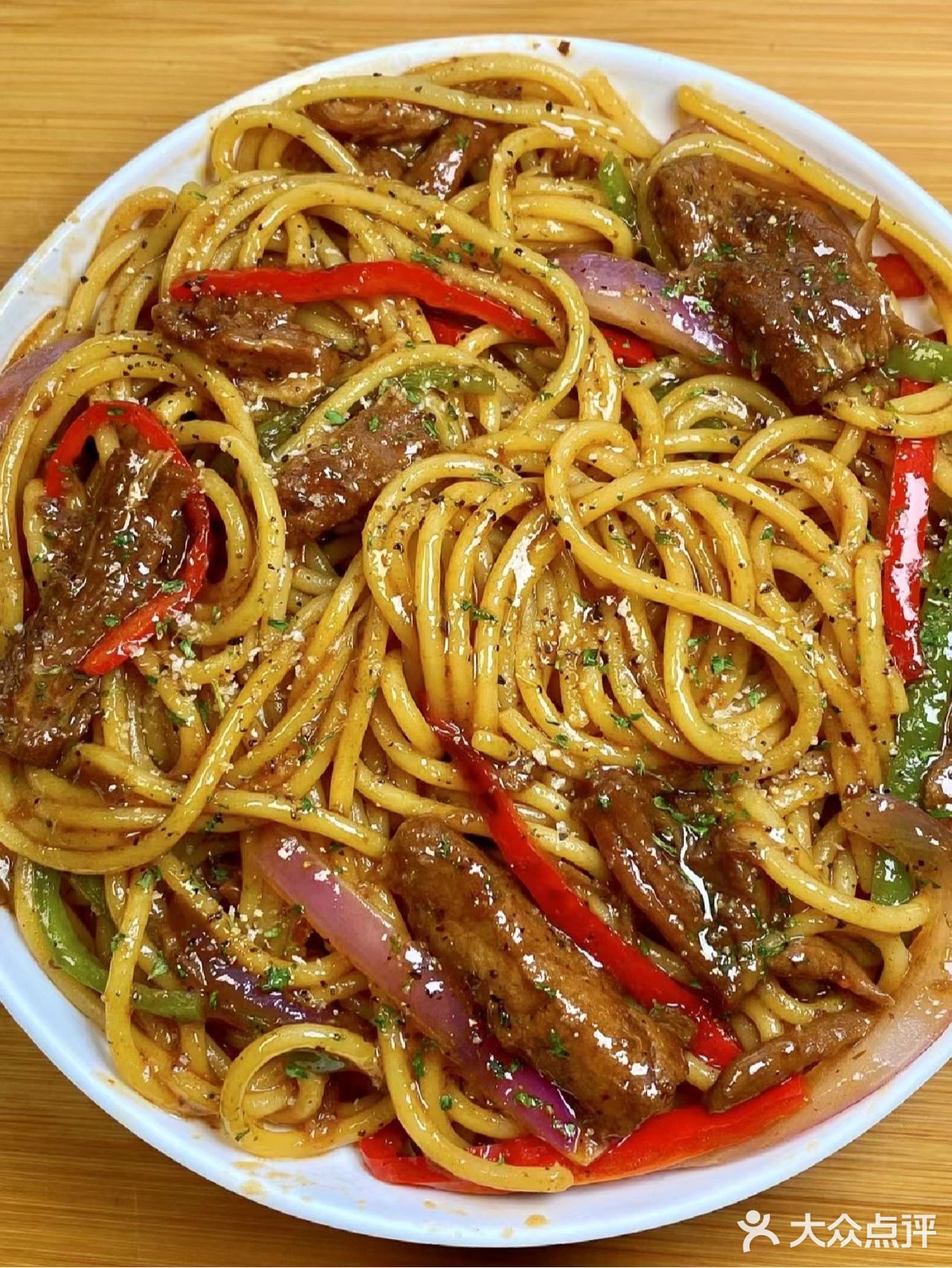 巨巨巨好吃的黑椒牛柳意面[色]