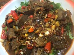 -老三样·美食研究中心(世贸路店)