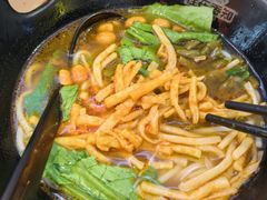 招牌酸笋米线-桂在香知桂林米粉(南岗松雷店)