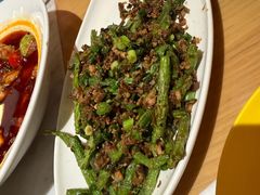 -渝信川菜 · 川味家常菜(财富购物中心店)