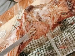 碳烤羊腿-腾格勒烤羊腿