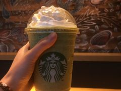 -星巴克臻选(成都环球乐天店)
