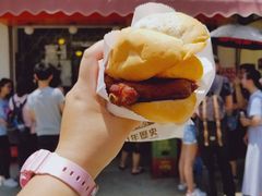 厚蛋豬扒包-世记咖啡(氹仔外卖店)
