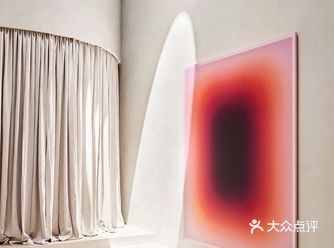 Canopy House的有机建筑形式在稀薄的空气中
