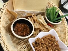 -鲁菜根·泰安菜(万达店)