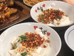 葱油拌粉-盟重烧烤(东瓜山创始店)