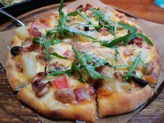 又鸟招牌海鲜披萨-又鸟pizza海南鸡饭(假日广场店)