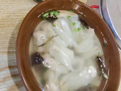 鲜肉小馄饨-桐香园小笼包(百井坊巷店)
