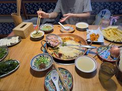 -洱火云南酸菜牛肉火锅(石景山当代商城店)