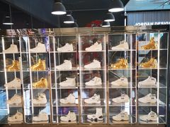 -Air Jordan(世贸天阶店)