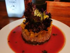芒果雪蟹牛油果色拉-1886德国汽车餐厅(外滩十六铺码头店)