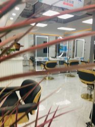 -CUT CUT Hair Salon
